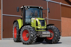 Tracteur agricole CLAAS ARION de haute qualité, 55 CV, 2 roues motrices, transmission par engrenages, avec pompe et boîte de vitesses, à vendre - Product Image 3