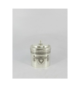 Boîte à beurre artisanale en acier inoxydable avec finition plaquée argent, parfaite pour les repas de table et les ustensiles de cuisine - Product Image 6