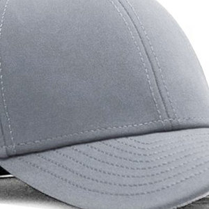 Gorra deportiva snapback perforada de poliéster transpirable de secado rápido, con diseño y logotipo personalizados de alta calidad, hecha en Pakistán. - Product Image 4