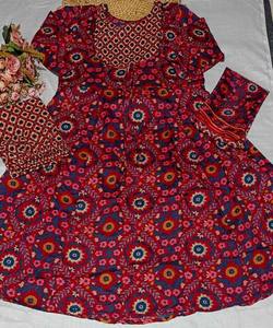 DESIGNER RAYON IMPRIMÉ TRAVAIL TOP BAS AVEC DUPATTA FESTIVAL WEAR PRIX DE GROS VÊTEMENT ETHNIQUE - Product Image 6