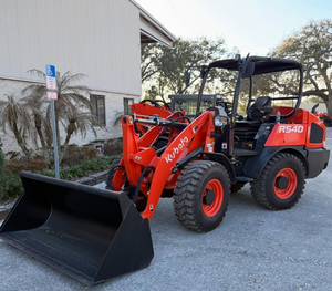 Cargadora de Ruedas Compacta Kubota R540 |   Mini Cargador Frontal Articulado para Construcción y Uso Agrícola - Product Image 1