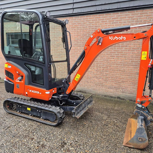 Miniexcavadora Kubota KX019-4 multifuncional usada en venta a precio económico. - Product Image 1