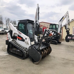 รถตักดินขนาดเล็ก Bobcat T770 พร้อมหัวบดไม้ ใช้เครื่องยนต์ดีเซล - Product Image 1