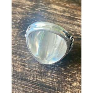 Anillo de Plata de Ley y Turquesa Kingman Hecho por Artesanos Navajo, Joyería Coleccionable Cultural, Talla 11 - Product Image 5