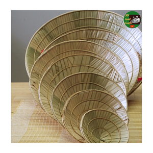 Chapeau conique vietnamien écologique Non La, en feuille de bambou fait main, chapeau conique en bambou Non La unique peint à la main, chapeau en feuille de palmier - Product Image 1