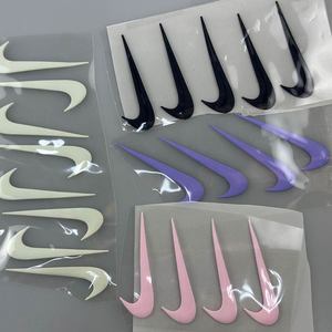 Trasferimento di calore in Silicone personalizzato all'ingrosso della fabbrica | Etichetta con Logo impermeabile lavabile 3D per abbigliamento | <span class=keywords><strong>Patch</strong></span> in Silicone OEM - Product Image 2