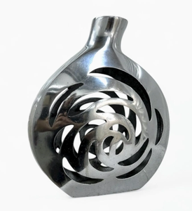 Florero de Metal de Aluminio Plateado Antiguo de Diseño Moderno con Acabado Personalizado y Base para Decoración del Hogar - Product Image 3