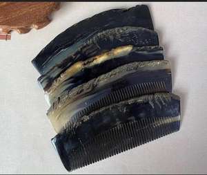Meilleur cadeau de Noël Peigne en corne naturelle fabriqué à la main personnalisé pour coiffer les cheveux en véritable peigne en corne de boeuf de buffle de f s i - Product Image 1