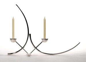 Porte-bougie en métal élégant et stylé pour la décoration de la maison, la table à manger et les intérieurs modernes - Product Image 2