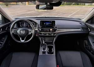 Hond-a Accord LX 2020, bien entretenu, propre - Product Image 5