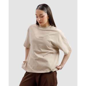 Camiseta Esencial Color Taupe, 100% Algodón, 300g, Estilo Jersey, Lavado Ácido, Diseño Sólido con Características Transpirables - Product Image 2