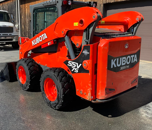 Cargador Kubota de Alta Calidad con Envío Gratuito, Minicargador de Orugas SSV75 - Product Image 5