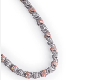 Collar de Plata de Ley con Dijes de Estilo Hip Hop con Moissanita VVS1, Pasa el Test de Diamantes, Cadena Cubana de Dos Tonos con Detalles - Product Image 4