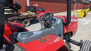 Tracteur à chenilles Massey Ferguson 4609 75-120 CV à roues motrices avec moteur, boîte de vitesses et roulements - pour les exploitations agricoles - Product Image 3