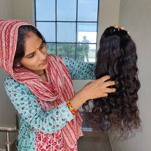 Vente en gros de cuticules alignées de couleur naturelle boucles de vagues lâches cheveux Remy d'Inde tissage à double trame vendeurs de cheveux humains bruts indiens - Product Image 5