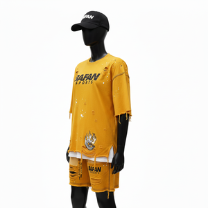 ชุดเสื้อยืดและกางเกงขาสั้นผ้าฝ้ายพรีเมียมสำหรับผู้หญิง เนื้อผ้าระบายอากาศดี ลุคแบบดิสเทรส พิมพ์ลายสกรีน เสื้อยืดและกางเกงขาสั้นผ้าฝ้าย 100% - Product Image 4