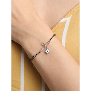 กำไลข้อมือเงินแท้ 925 ลายดอกไม้และตาปีศาจ คลารา 925  เครื่องประดับสะสมทางวัฒนธรรม - Product Image 4
