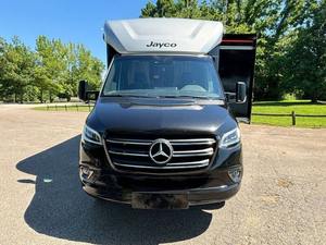 Luxury 4x4 Truck Camper Travel Motorhome for Outdoor <b>Camping</b>/New Campervan Off-Road RV Recreational Vehicle Caravan - Product Image 2