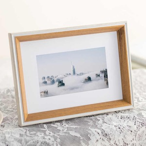 Cadre photo en bois élégant fait à la main avec des éléments décoratifs en corne et en résine pour une décoration élégante de la maison et du bureau - Product Image 3