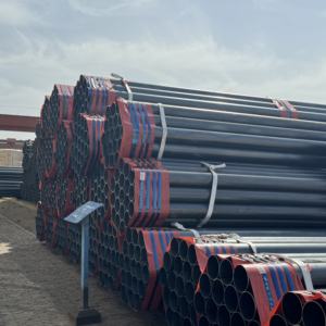 Tuyaux en acier sans soudure ASTM A106 A53 <span class=keywords><strong>GR</strong></span>.B SCH40 6M 2 pouces 24 pouces API 5L Tube en acier au carbone peint noir pour l'huile et le gaz - Product Image 1