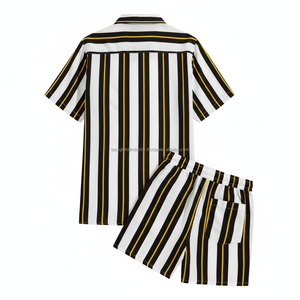 Conjunto de Pantalones Cortos a Rayas Personalizados para Hombre - Rayas Verticales Negras, Blancas y Amarillas, Conjunto de Verano de 2 Piezas - Product Image 2