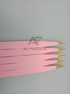 แหนบแยกสแตนเลสเคลือบสีชมพูสำหรับเด็กที่จับแบบตรงปลายแหลมพร้อมกระเป๋าหนังปลายทองสำหรับขนตา - Product Image 3