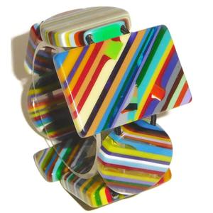 Bracelet de bijoux de mode en résine de couleur fabriquée à la main de qualité supérieure pour femmes d'Inde. - Product Image 1