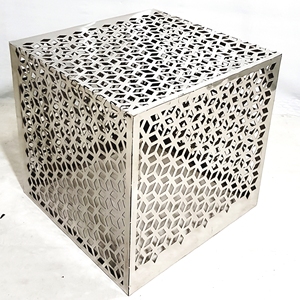 Tabouret de découpe laser en fer de haute qualité ou conception de découpe de table à usage multiple assis dans la chambre ou le salon table à thé - Product Image 1