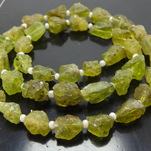 เพอริดอทก้อนก้อนเนื้อหยาบธรรมชาติขนาด16นิ้วเส้นยาว10-5มม. สำหรับทำเครื่องประดับขายส่ง - Product Image 1