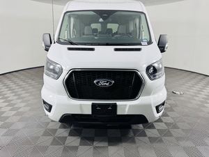 Ford Transit Passenger 350 XLT d'occasion 2026, toit moyen, LB, propulsion arrière - Product Image 1