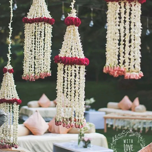 อินเดียงานแต่งงานดอกไม้หลอด Rose ดอกไม้สีแดงโคมระย้าตกแต่งสําหรับตกแต่งเพดานตกแต่งสวน Haldi ฉากหลัง - Product Image 1