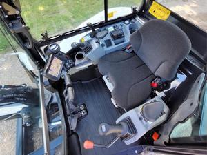 Mini-excavatrice compacte sur chenilles de 8 tonnes avec moteur Doosan 12 kW, puissance de creusement élevée pour la construction, l'agriculture et l'aménagement paysager - Product Image 6