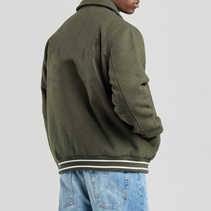 Chaqueta Varsity de Alta Calidad para Hombre con Bordado Chenille y Cuello Alto - Venta al por Mayor, Personalizable, Estilo Letterman de Béisbol - Product Image 4
