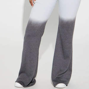 กางเกงวอร์มผ้าแคนวาสผู้หญิง พิมพ์โลโก้ได้ตามต้องการ สไตล์สตรีทแวร์สำหรับฤดูหนาว ทรงจ็อกเกอร์ขายาวทรงหลวม ขายส่ง รับผลิตแบบ OEM ODM จากโรงงาน - Product Image 2