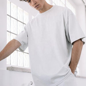 Vente en gros Ensemble deux pièces été délavé à l'acide T-shirt et short pour hommes Ensemble short lourd de grande taille à logo personnalisé de haute qualité - Product Image 3