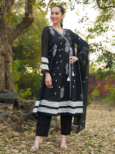 Conjunto de Salwar Kameez Negro Bordado para Mujer, Traje Étnico Anarkali con Dupatta, Atuendo de Boda - Product Image 4