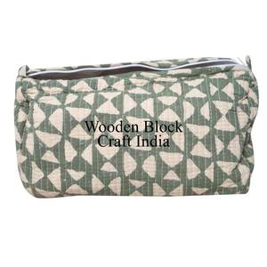 Wholesale 100% Cotton Zipper Pouch 3-Piece Quilted Cosmetic Accessory <b>Bag</b> Set Eco-Friendly Women's Makeup Pouch for <b>Toiletry</b> <b>Bag</b> - Product Image 5