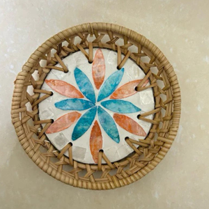 Vente en gros plateau décoratif en rotin et céramique vietnamiens plateau de conservation des aliments en nacre de style fleuri avec artisanat en osier - Product Image 6