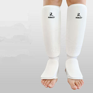 Espinilleras Ligeras de Neopreno para Práctica y Entrenamiento en el Gimnasio - Protección para Piernas Fácil de Usar - Product Image 6