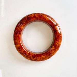 Bracelet jonc en ambre fait main 56 mm, jonc en ambre brun vintage ; forme circulaire, polissage lisse, jonc brun vieilli - Product Image 6
