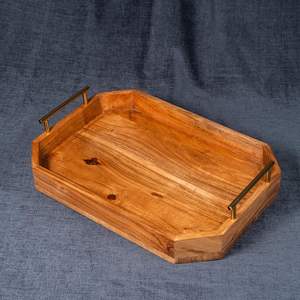 Bandeja de Madera Abstracta Hecha a Mano con Asas Doradas Mate, Decoración Natural para Servir, con la Mejor Calidad Disponible al Mejor Precio - Product Image 3