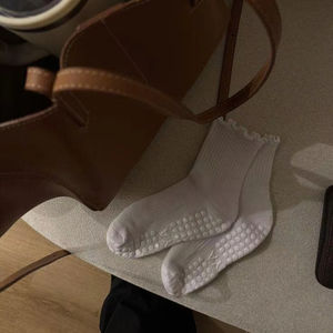 Calcetines Deportivos Antideslizantes con Agarre en el Empeine, de Algodón Elástico, Transpirables, Cómodos, para Yoga, Pilates, Fitness, Ejercicio en Interiores - Product Image 3