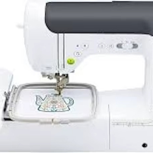 Machine à coudre et à broder informatisée SE2000 de marque supérieure, neuve - Product Image 1