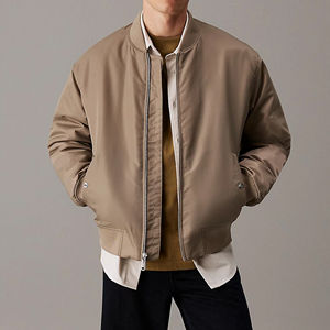 Chaqueta Bomber Personalizada para Hombre, Envíos Rápidos, Estilo Ejecutivo de Invierno, Chaqueta Bomber para Hombre con Forro Polar Grueso de una Sola Pieza, OEM - Product Image 6