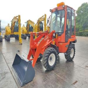 Chargeuse sur pneus Kubota R430 d'occasion, moteur diesel, 70 kW de puissance, moment de charge élevé - Équipement de construction compact, garantie de 2 ans - Product Image 2