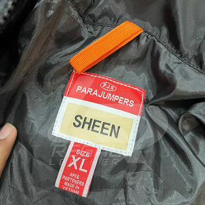 Chaqueta acolchada de hombre de alta calidad personalizada al por mayor, chaqueta de lona acolchada con burbujas personalizada, hecha de material de poliéster y nailon duradero - Product Image 6