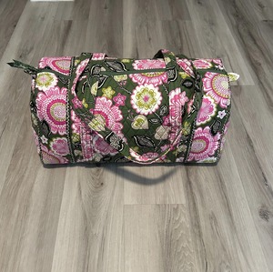 กระเป๋าสะพายไหล่สำหรับผู้หญิงสไตล์โอลิเวียหรูหราทรงสปอร์ตใส่ของได้เยอะลายดอกไม้มะกอก - Product Image 3