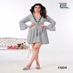 Hermoso DISEÑO DE Bollywood, última colección de moda, rayón pesado con fabricante de vestidos bordados de India - Product Image 1