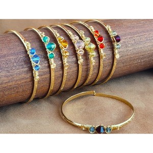 Elegant Hammered Design <b>Crystal</b> <b>Bracelets</b> & Bangles for Stylish Resale Collections with Vibrant <b>Crystals</b> - Product Image 2