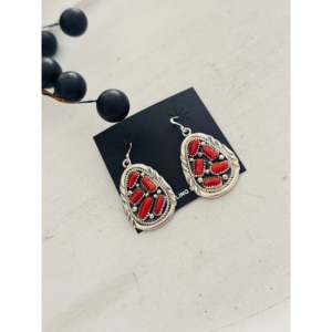 Boucles d'oreilles pendantes Julia Etsitty en or 18 carats, corail et argent sterling avec diamant et perle plaquées or pour mariage ou cadeau - Product Image 4